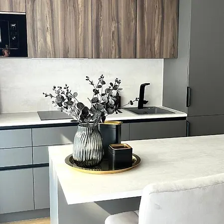 Pearl - Free Parking Apartament Parnawa